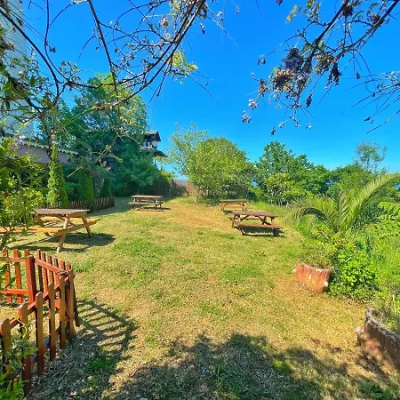 شقة فندقية Lustra Garden