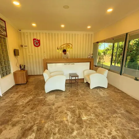 شقة فندقية Lustra Garden