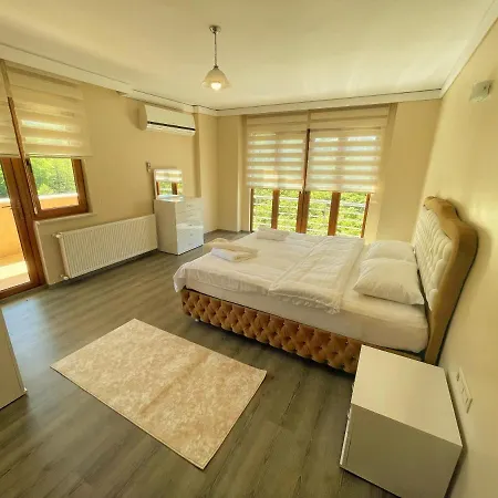 Lustra Garden شقة فندقية ترابزون